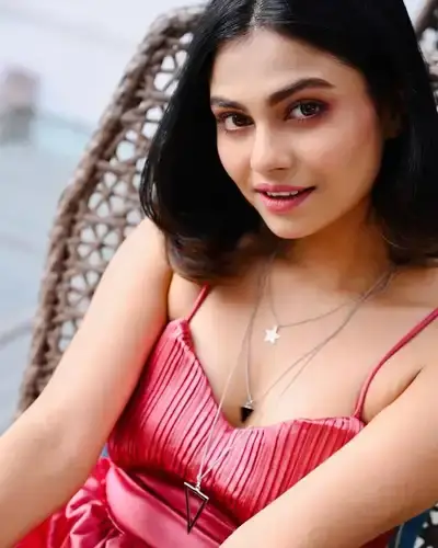 Call Girls Service in Garhakota
