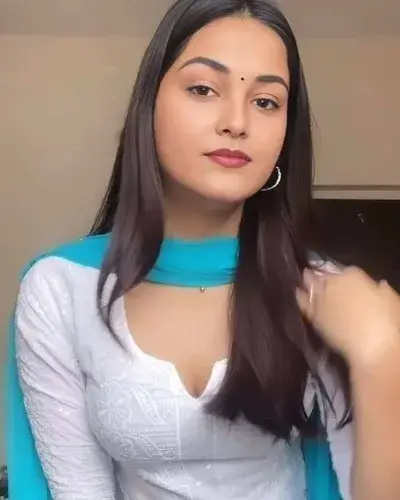 Escort In Garhakota